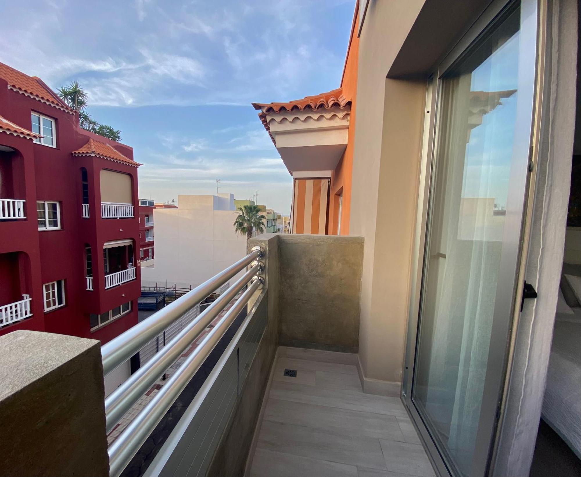 Casa Antonio - Apartamento Sol بلايا دي سان خوان المظهر الخارجي الصورة